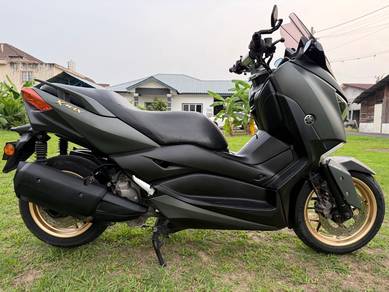 Yamaha xmax v1 2021 (low mileage)