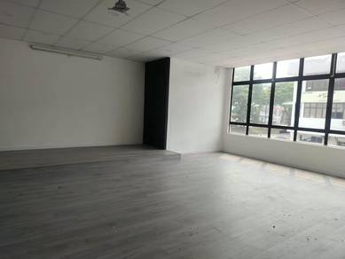 For Rent Shoplot: Johor Bahru, Taman Molek, First Floor Renovated