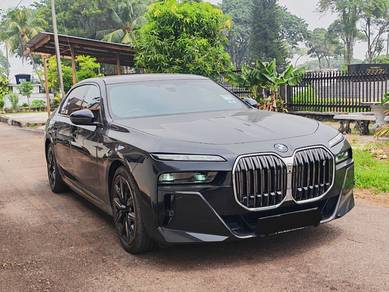3k km2023 Bmw I7 1.0 XDRIVE60 M SPORT MY23 G70 (A)