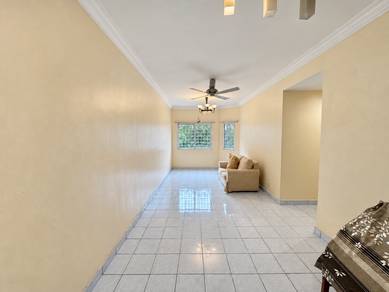 Oakleaf Park Condo Partly Furnished Ready Kitchen Cabinet Level 2