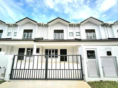 BRAND NEW M Senyumia Salak Tinggi Sepang Double Storey