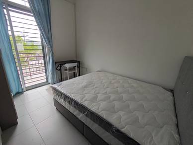 Female room for rent at Taman Pulai Mutiara @ Near Gelang Patah