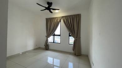 Trio by Setia 2 Bedroom 1 Study 2 Bath Partly Furnished for Rent