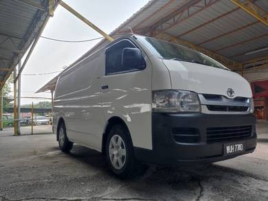 2010 Toyota Hiace 2.5(M) Panel Van Diesel 1 Owner