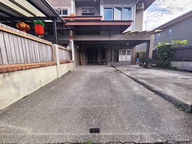 Endlot 2 storey house Jalan sepah puteri Kota Damansara for sale.