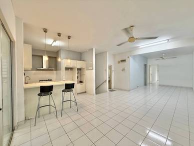 WELL MAINTAINED❗️KITCHEN CABINET❗️Townhouse Taman Amansiara 1 SELAYANG