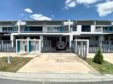FACING OPEN Double Storey Terrace Type Arina Serenia City Dengkil