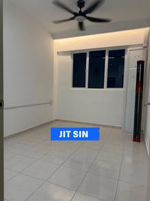 Worth For Rent!! Ideal Residency Cabinet Pool View USM Venice Gelugor