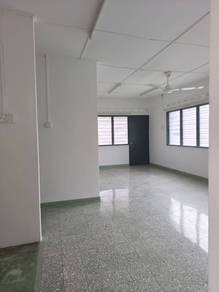 Townhouse first Floor for Rent @ Salak South Garden
