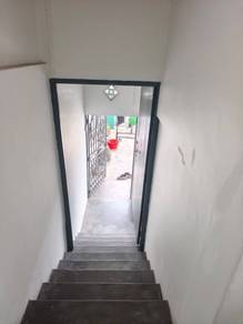 Townhouse first Floor for Rent @ Salak South Garden