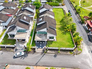 Ambangan Heights Elise 1.5 Stry Bungalow Corner Renovation House