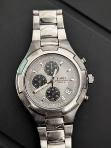 Vintage Timex Chronograph Quartz Watch – WR 50M