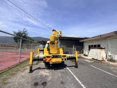 [UNTUK DIJUAL] Lori Skylift AICHI SH135 (18 METER)