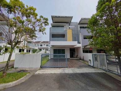 For Sale-End Lot 3 Storey Superlink Taman Nadayu 92, Kajang