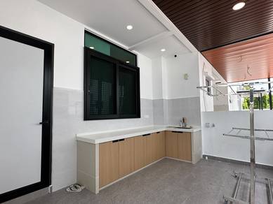 Worth! BM IDAMAN Double Storey, Near Bukit Minyak Utama, Newly Reno