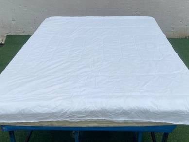 C077 Selimut Toto Queen Comforter Quilt Blanket