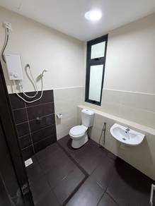 Bukit Indah @ 8 Scape Perling Condo Low Deposit For Rent - 2 Car Park