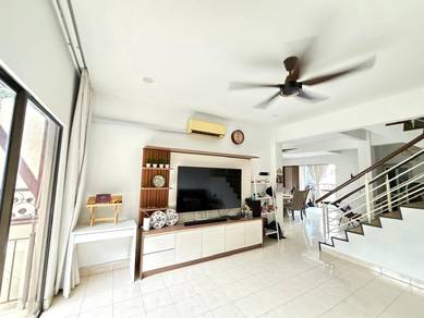 Villa Laman Tasik Condo , 1702 sq 4b 3r  Jalan Sri Permaisuri
