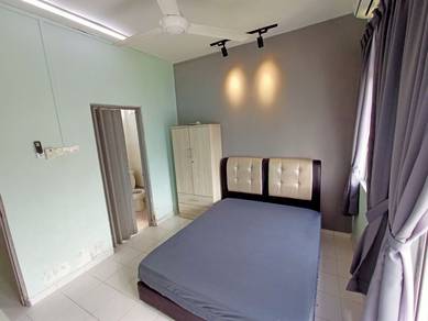 QUEEN BED FEMALE ROOM Pangsapuri Cheng Ria Near Bt Berendam Melaka
