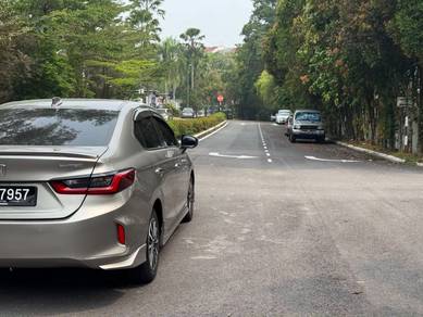 2021 Honda City 1.5 E (A) Bodykit / Paddle Shift