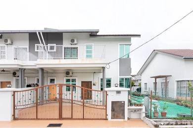 Rumah semi d untuk disewa