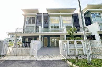 3 Storey Intermediate Bayu Heights 2, Taman Desa Serdang Balakong