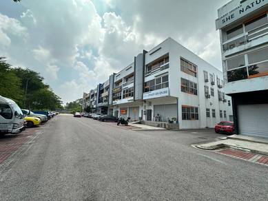 Taman Seri Austin, Shop lot ground floor, 24x80, end lot,
