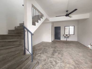 Doule Storey Low Cost @ Taman Kota Masai For Rent