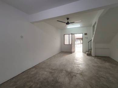 Doule Storey Low Cost @ Taman Kota Masai For Rent
