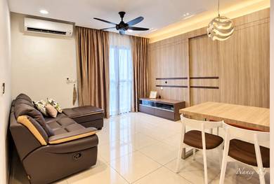 Chain Ferry Renovated Woodsbury Suites 2 carparks near Penang Sentral