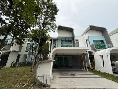 Renovated Endlot with land Liu Li Garden Setia Eco Glades Cyberjaya