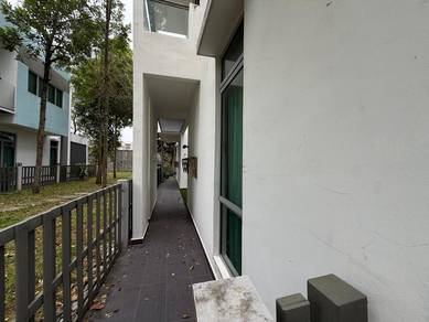Renovated Endlot with land Liu Li Garden Setia Eco Glades Cyberjaya