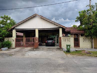 sebuah rumah lot banglo,saiz tanah 45 x 85