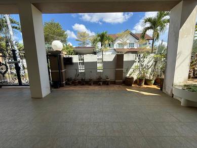 Jalan rubber (green road area) Double Storey Detached House For Sale