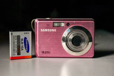 [Y2K Aesthetic] Samsung ES55 Pink Digicam