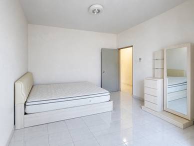 Cheaper Well Maintain Unit Almost Fully For 1st Home Buyer Good ROI
