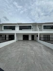 Limited Long Car Porch 26x90 Sejati Lakeside 2 Sty Superlink Cyberjaya