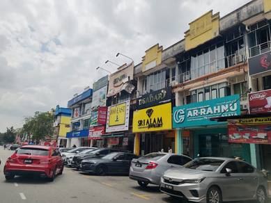 Hot ! Shah Alam Seksyen 23 main road shop high traffic near aeon big
