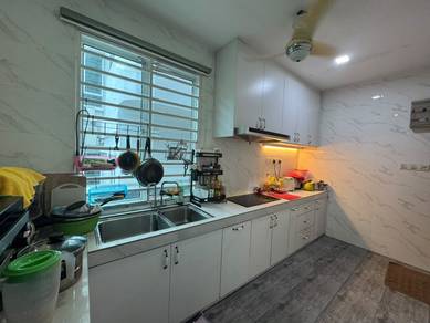 One Sierra 3 storey Semi-D Renovated For Sell