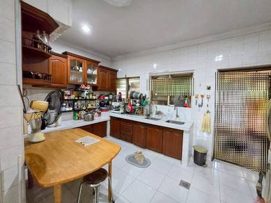 Taman kepong 3 storey bungalow house for sell
