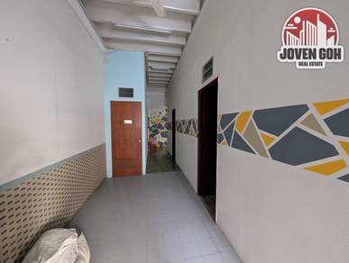2 Storey Terrace House [HOMESTAY] 2,400sf Jalan Servis Chow Thye Road