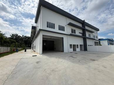 Semenyih Rinching 1.5 Storey Corner Factory