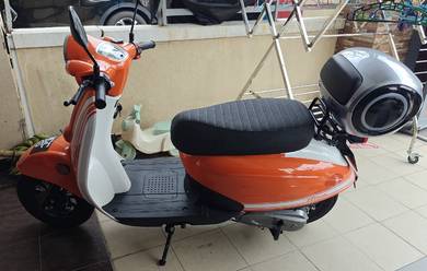 Moda moca 110 orange with top box