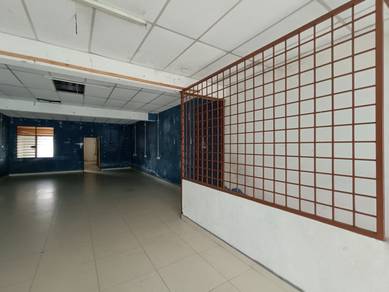 2-Storey Shoplot (1F) at Taman Lagenda Facing Main Road Nr CMart