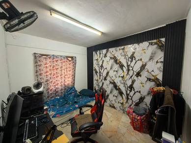 feature ad Flat untuk di jual