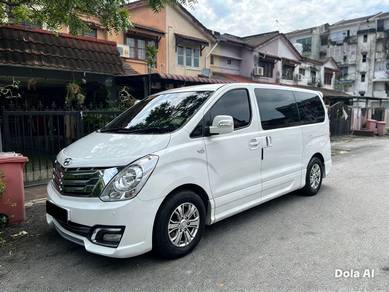 Hyundai GRAND STAREX 2.5 ROYALE MY2014 (A)