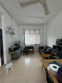 Full loan villa hijauan townhouse 2 storey cash out reno good conditio