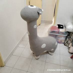 Large giraffe toy, kindergarten ,Airbnb decoration