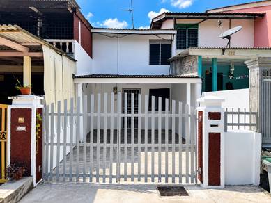 Taman Muhibbah Saleng Double Storey House