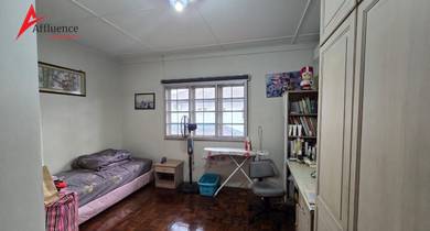 Double Storey Semi-Detached @ Pelita Heights, BDC For Sale